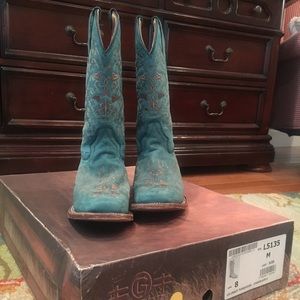 RESERVED NEW Circle G cowgirl boots